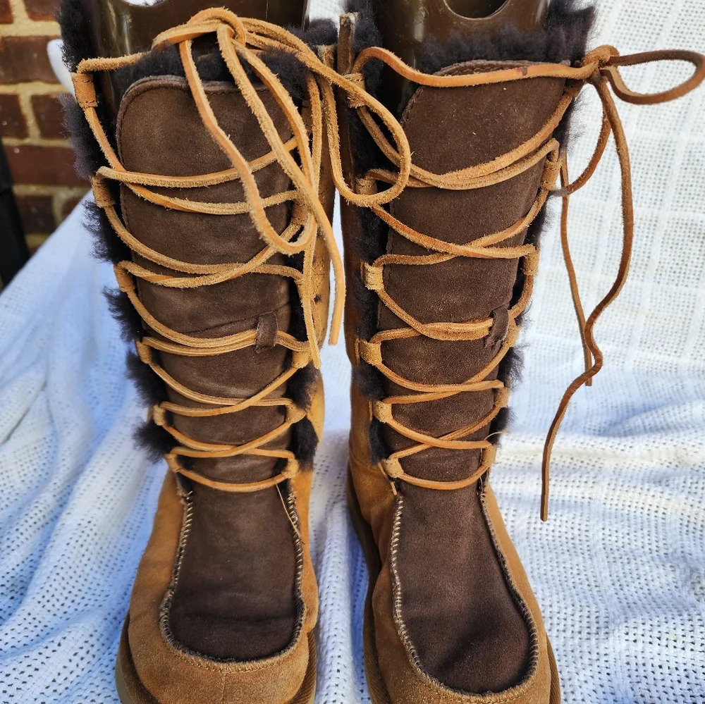 Ugg Whitley Moccasin shearling boots 6 - Picture 7 of 16
